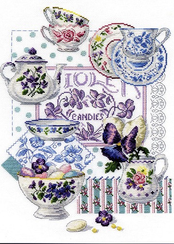 BK769 Crockery and Violets