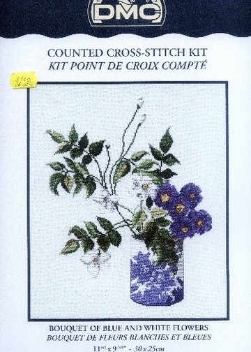 DMC XC0540 Bouquet of blue & white flowers